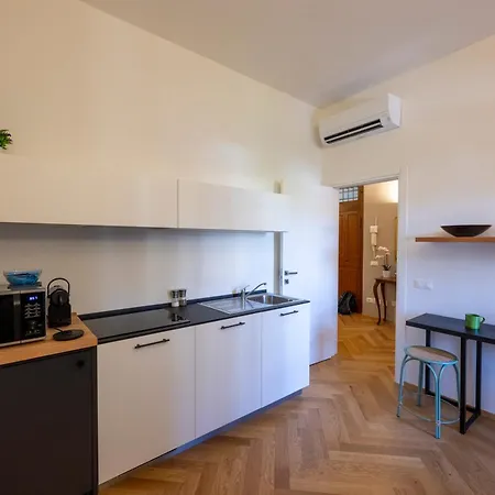 Апартаменты Eleganza E Stile A Due Passi Dal Duomo *