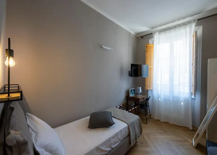 Апартаменты Eleganza E Stile A Due Passi Dal Duomo Флоренция