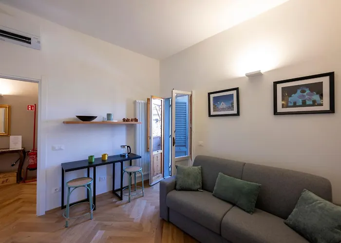 Eleganza E Stile A Due Passi Dal Duomo Apartment *