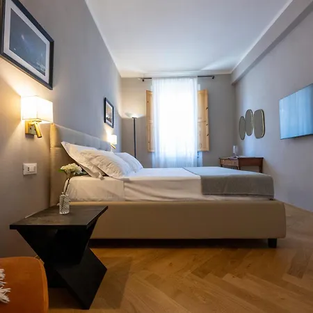 Eleganza E Stile A Due Passi Dal Duomo Apartman *