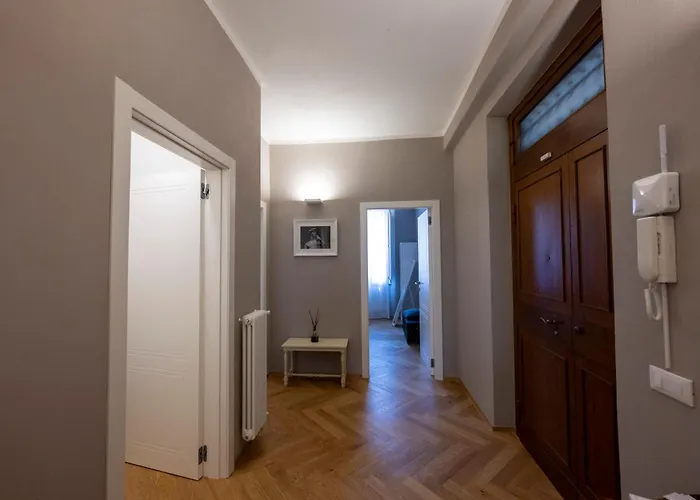 Eleganza E Stile A Due Passi Dal Duomo Appartamento Firenze